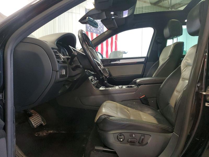 Aukcja sprzedaży 2017 Volkswagen Touareg, vin: WVGRF7BPXHD001438, numer aukcji: 64147996