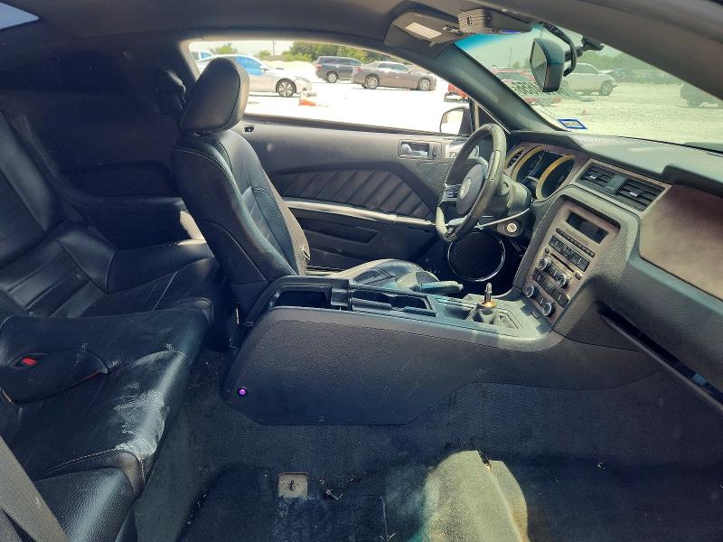 64134656 :رقم المزاد ، 1ZVBP8CF3B5122390 vin ، 2011 Ford Mustang مزاد بيع