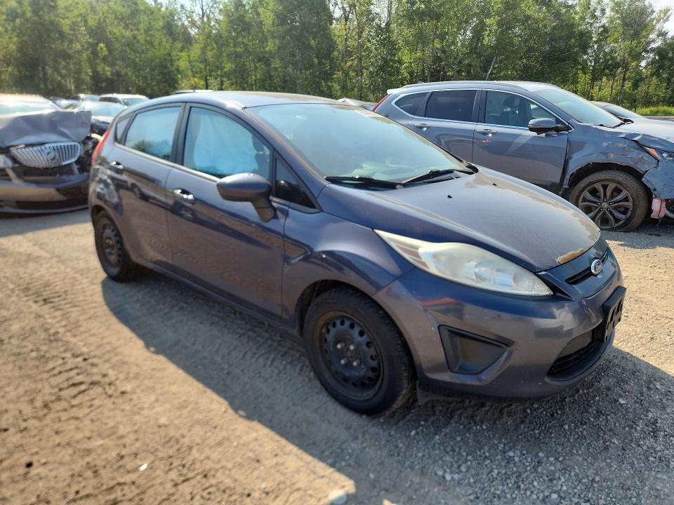 63809546 :رقم المزاد ، 3FADP4EJ8DM141526 vin ، 2013 Ford Fiesta مزاد بيع