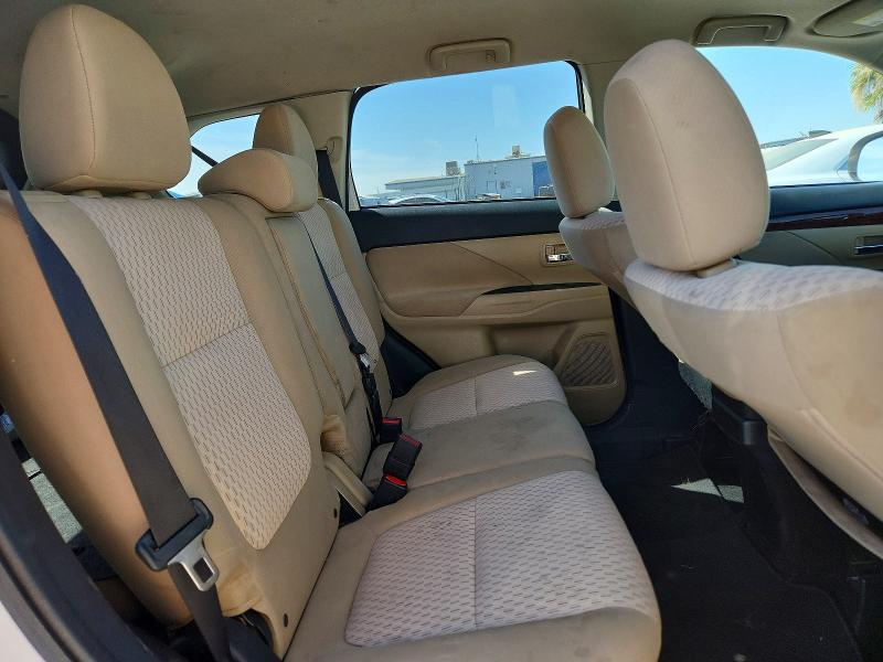 2014 Mitsubishi Outlander მანქანა იყიდება აუქციონზე, vin: JA4JZ4AX6EZ019081, აუქციონის ნომერი: 63903606