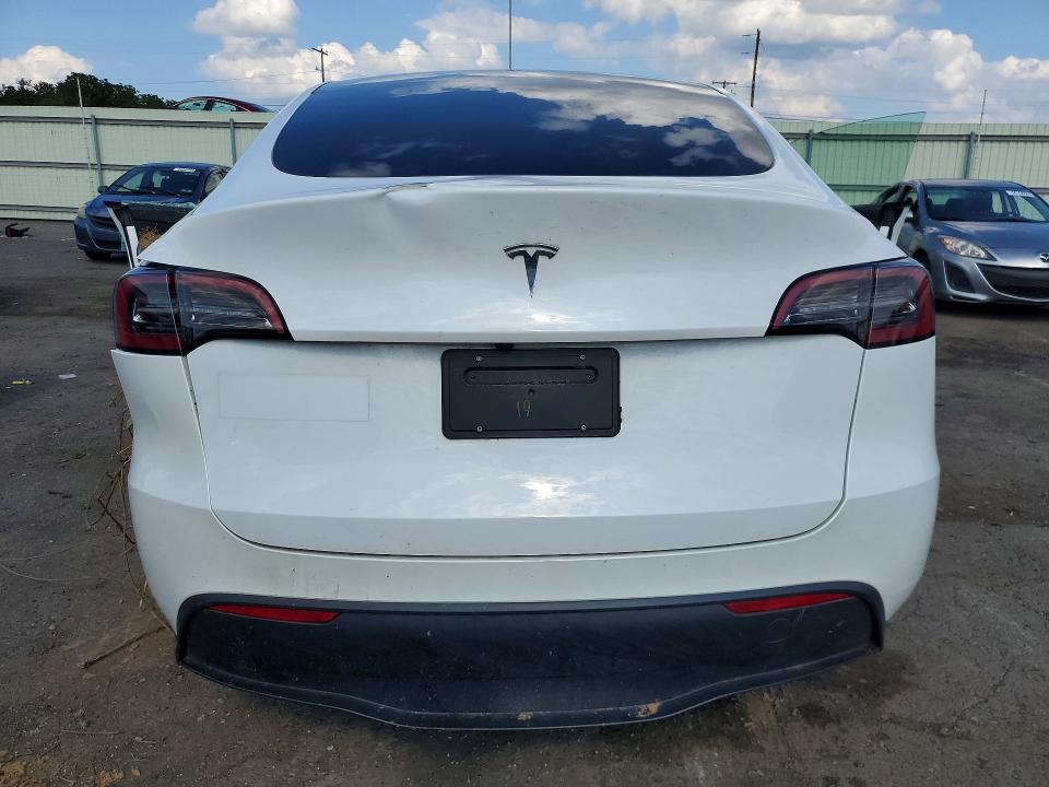 Продажа на аукционе авто 2024 Tesla Model Y, vin: 7SAYGDEDXRF104739, номер лота: 66227506