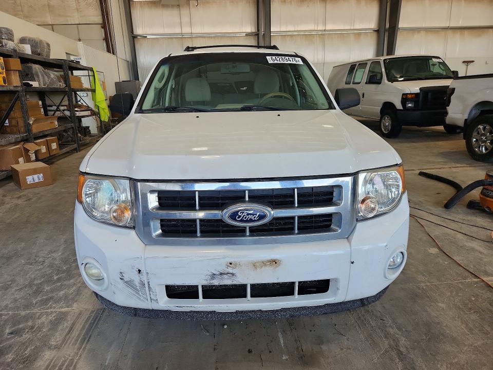 2010 Ford Escape მანქანა იყიდება აუქციონზე, vin: 1FMCU9DG8AKC35177, აუქციონის ნომერი: 64289476