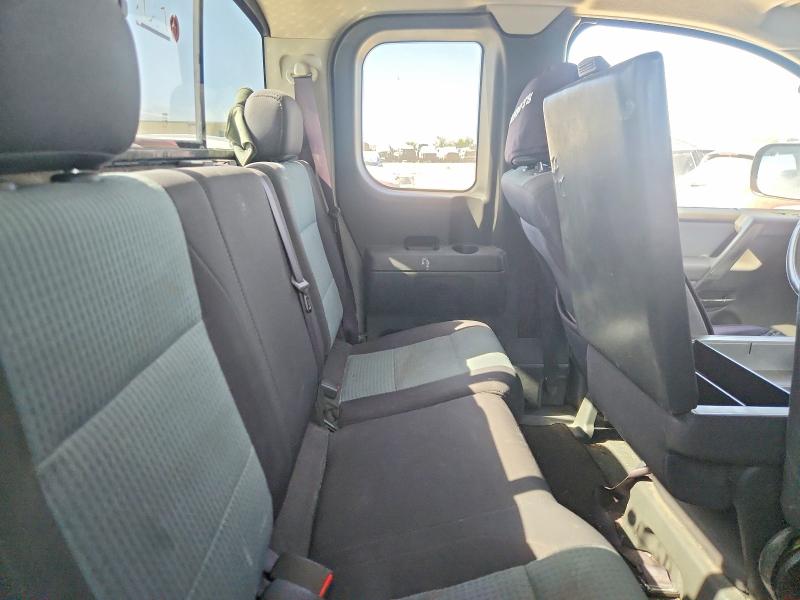 65981436 :رقم المزاد ، 1N6AA06AX5N500370 vin ، 2005 Nissan Titan مزاد بيع