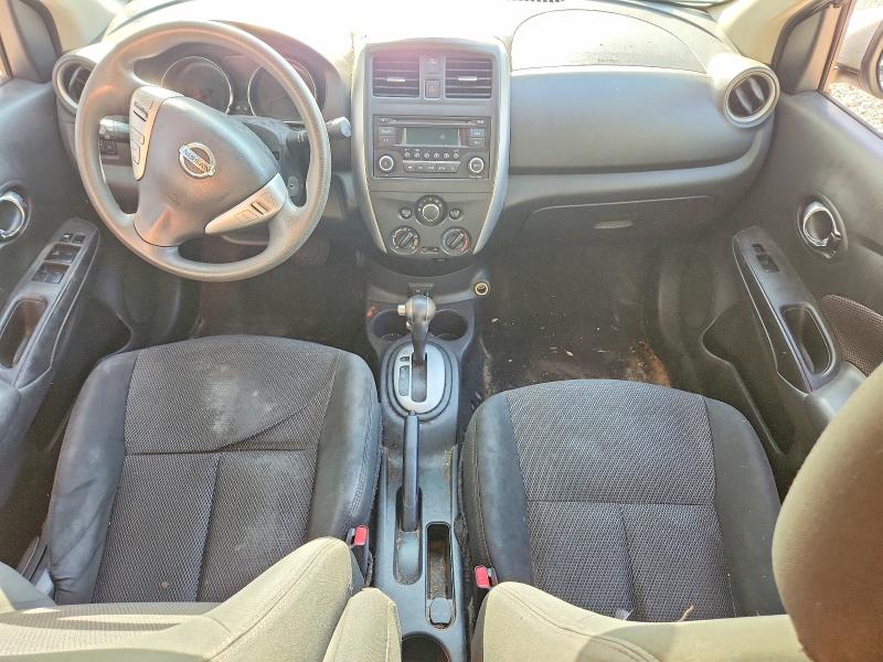 62717216 :رقم المزاد ، 3N1CN7AP2JL843255 vin ، 2018 Nissan Versa مزاد بيع