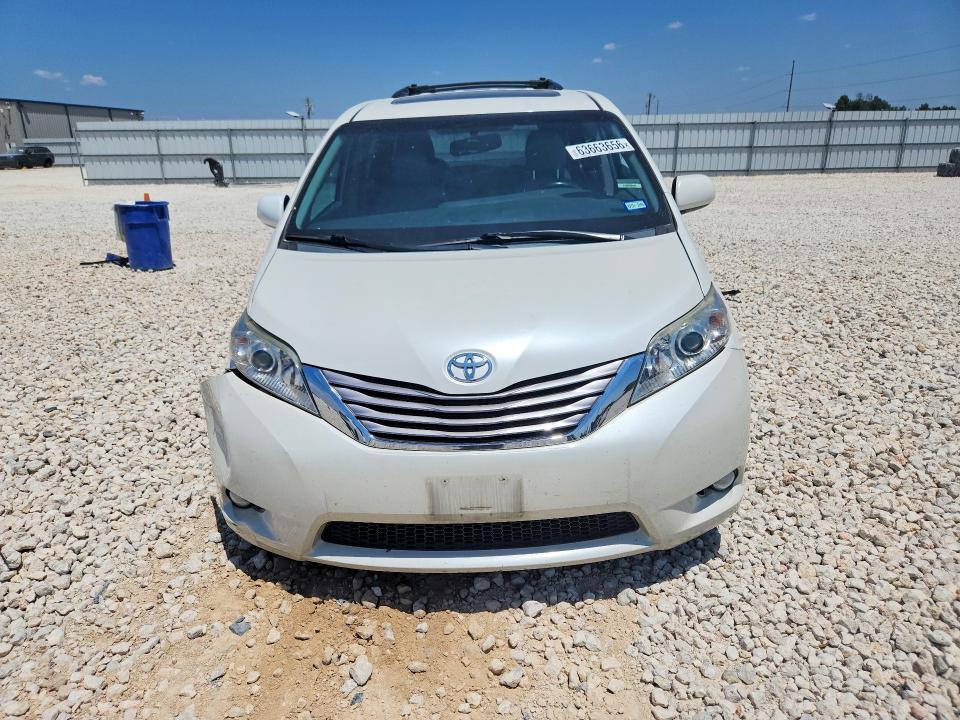 Продажа на аукционе авто 2016 Toyota Sienna, vin: 5TDYK3DC0GS701647, номер лота: 63663656