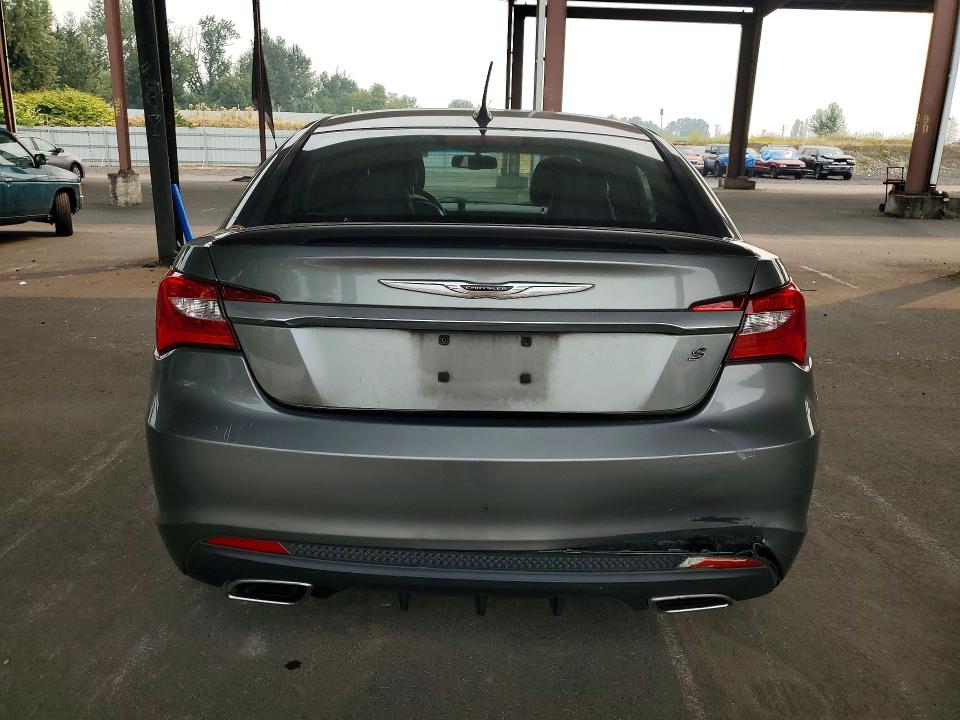 2013 Chrysler 200 მანქანა იყიდება აუქციონზე, vin: 1C3CCBCG6DN719663, აუქციონის ნომერი: 62081596