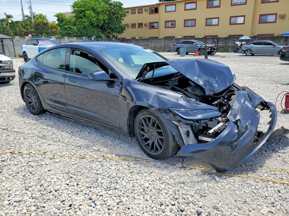 65366526 :رقم المزاد ، 5YJ3E1EA3SF027476 vin ، 2025 Tesla Model 3 مزاد بيع