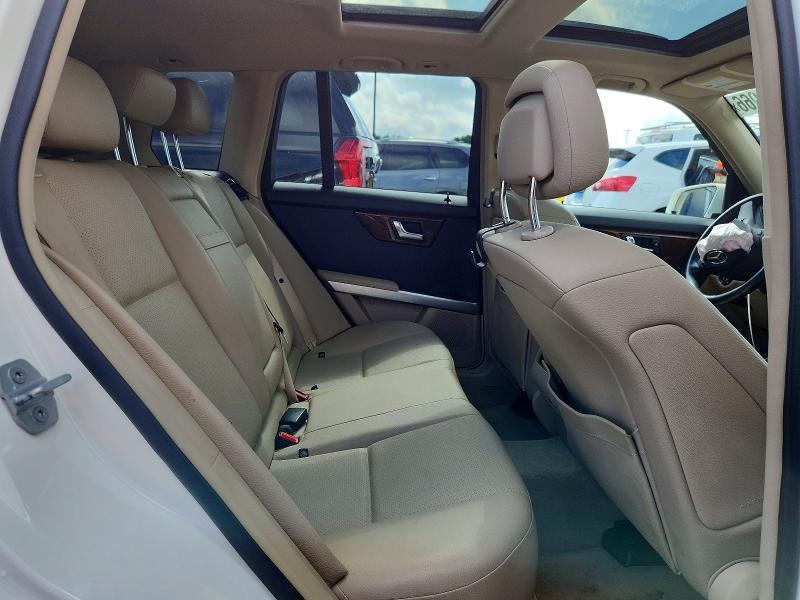 64001966 :رقم المزاد ، WDCGG8HB2AF355985 vin ، 2010 Mercedes-benz Glk مزاد بيع