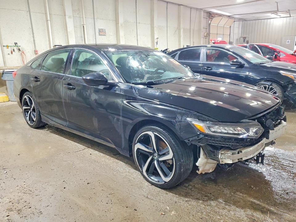Продажа на аукционе авто 2018 Honda Accord, vin: 1HGCV1F39JA133410, номер лота: 63159126