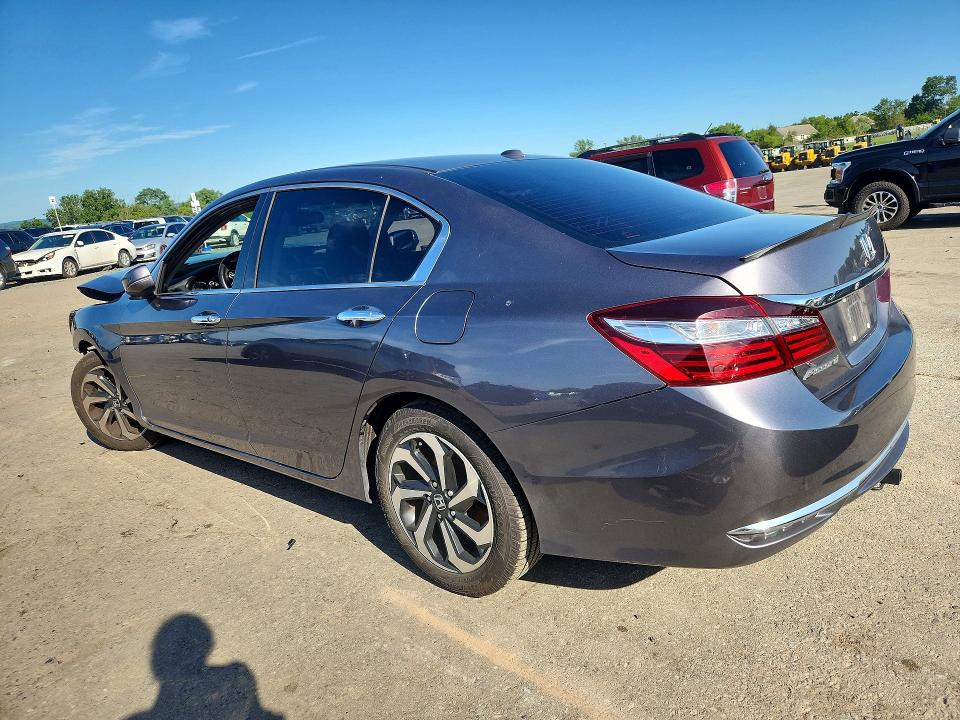 2017 Honda Accord მანქანა იყიდება აუქციონზე, vin: 1HGCR2F83HA281469, აუქციონის ნომერი: 63587486