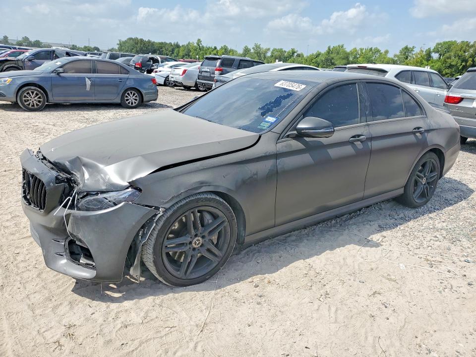 63705476 :رقم المزاد ، W1KZF8DB3LA836762 vin ، 2020 Mercedes-benz E مزاد بيع