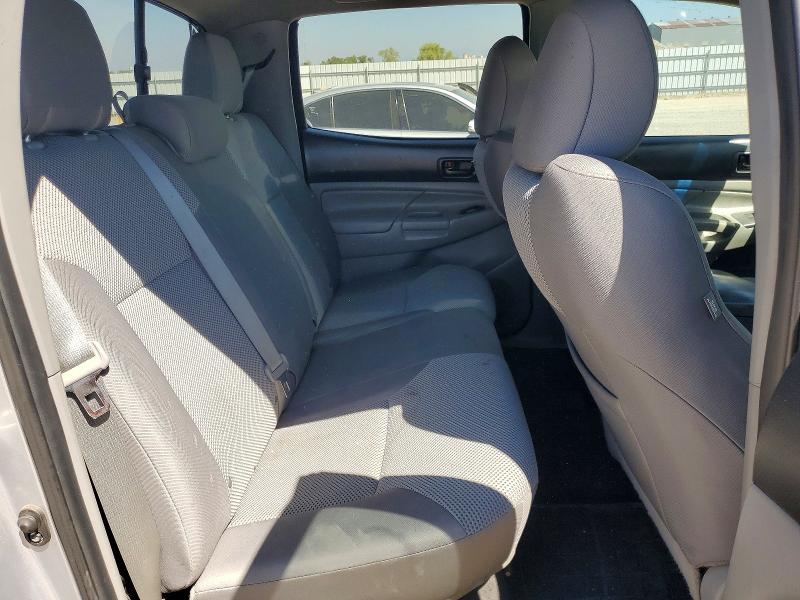 2015 Toyota Tacoma მანქანა იყიდება აუქციონზე, vin: 3TMLU4EN4FM180831, აუქციონის ნომერი: 64117156