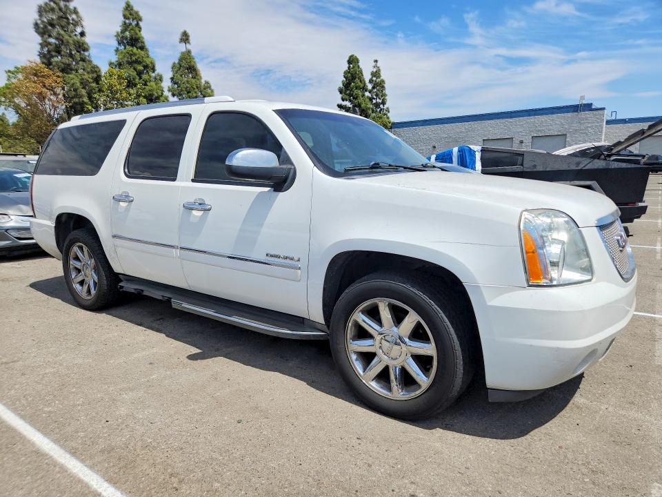 66995206 :رقم المزاد ، 1GKS2MEF6ER132582 vin ، 2014 Gmc Yukon Xl مزاد بيع