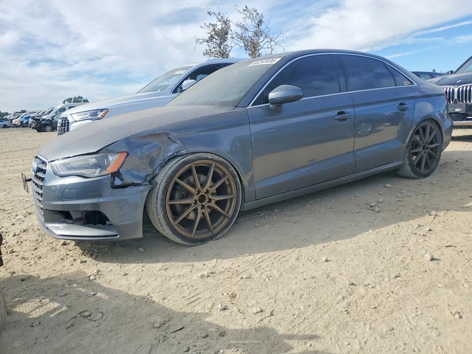 66297636 :رقم المزاد ، WAUEFGFF8F1076901 vin ، 2015 Audi A3 مزاد بيع