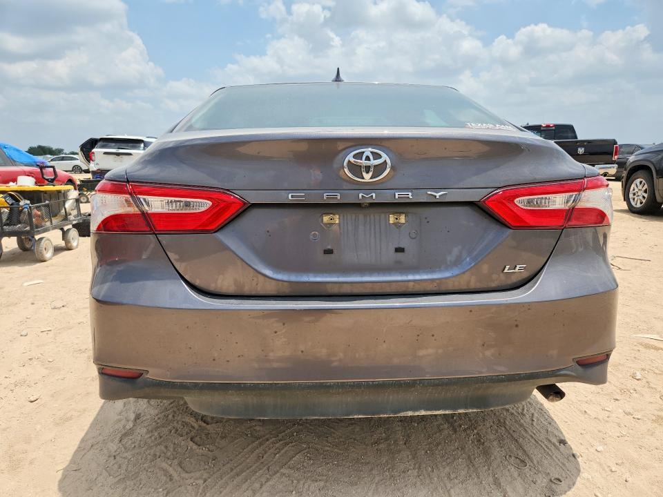 2019 Toyota Camry მანქანა იყიდება აუქციონზე, vin: 4T1B11HK4KU840727, აუქციონის ნომერი: 63818276