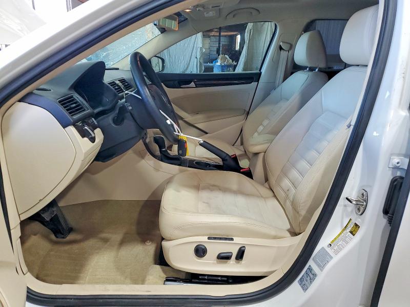 65874736 :رقم المزاد ، 1VWCV7A39FC064123 vin ، 2015 Volkswagen Passat مزاد بيع