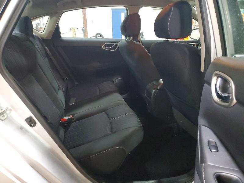63361066 :رقم المزاد ، 3N1AB7AP7JY249568 vin ، 2018 Nissan Sentra مزاد بيع