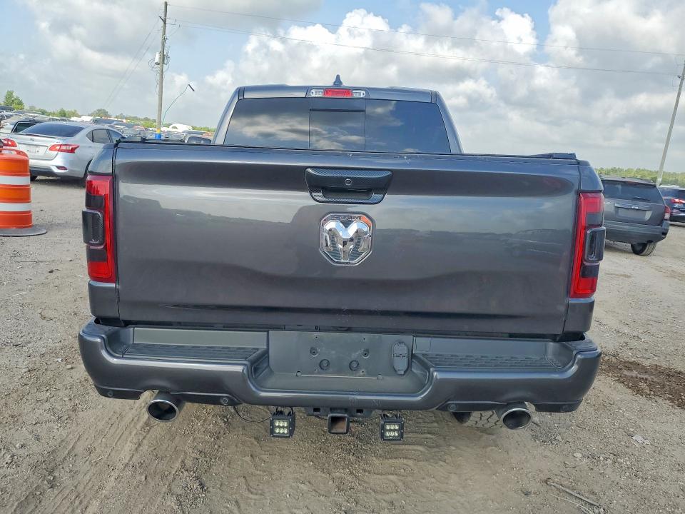 63684856 :رقم المزاد ، 1C6SRFJT2NN221336 vin ، 2022 Ram 1500 مزاد بيع
