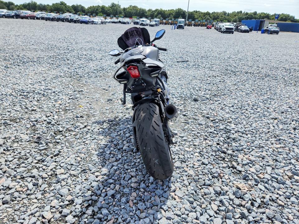63679426 :رقم المزاد ، JYARN42E6GA000982 vin ، 2016 Yamaha Yzfr1s مزاد بيع