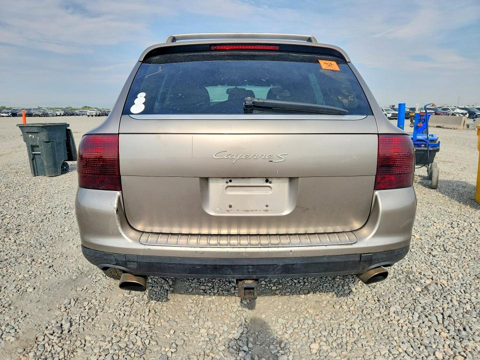2004 Porsche Cayenne მანქანა იყიდება აუქციონზე, vin: WP1AB29P44LA67763, აუქციონის ნომერი: 64086826
