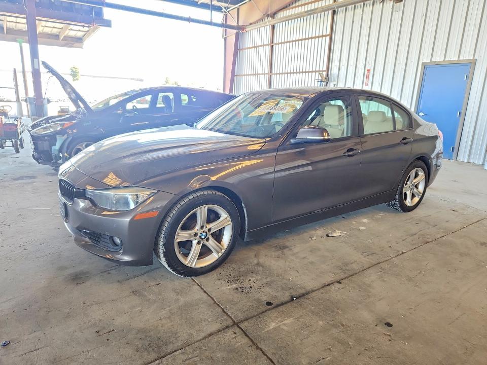 64669356 :رقم المزاد ، WBA3C1C51DF439399 vin ، 2013 Bmw 328 مزاد بيع