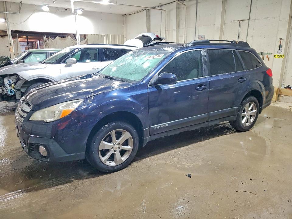 64796116 :رقم المزاد ، 4S4BRBCC6D3277073 vin ، 2013 Subaru Outback مزاد بيع
