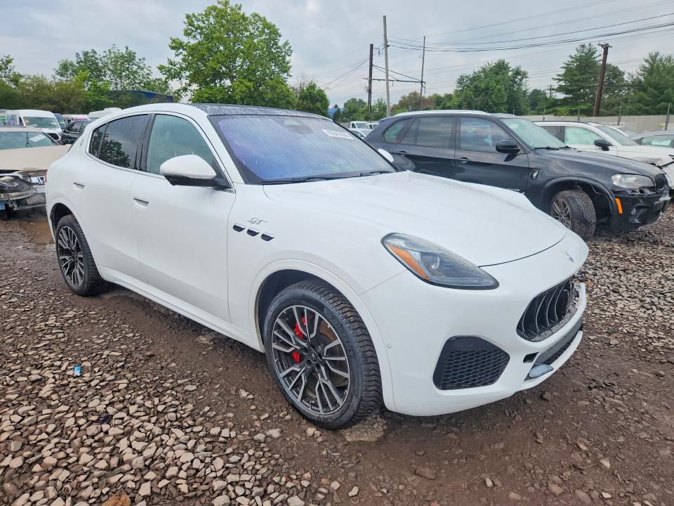 65843096 :رقم المزاد ، ZN682AVAXP7416254 vin ، 2023 Maserati Grecale مزاد بيع