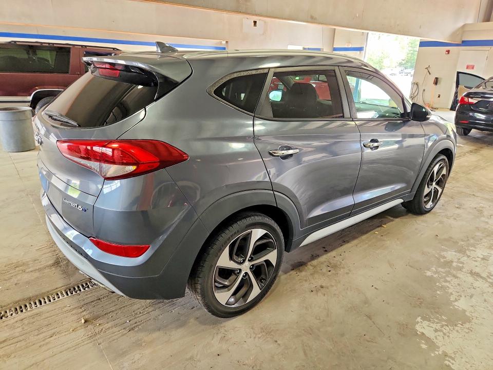 Продаж на аукціоні авто 2017 Hyundai Tucson, vin: KM8J33A2XHU389033, номер лоту: 63578546