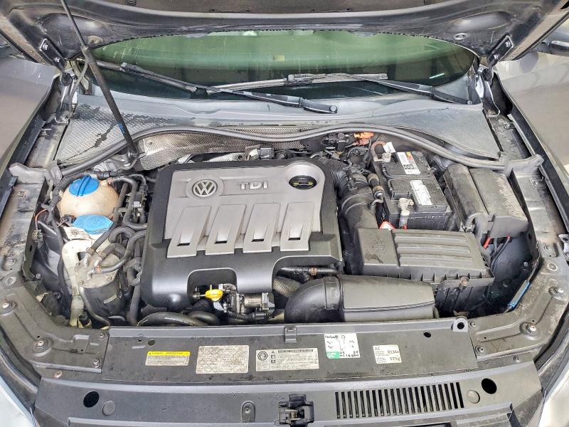 64558206 :رقم المزاد ، 1VWBN7A32EC058805 vin ، 2014 Volkswagen Passat مزاد بيع