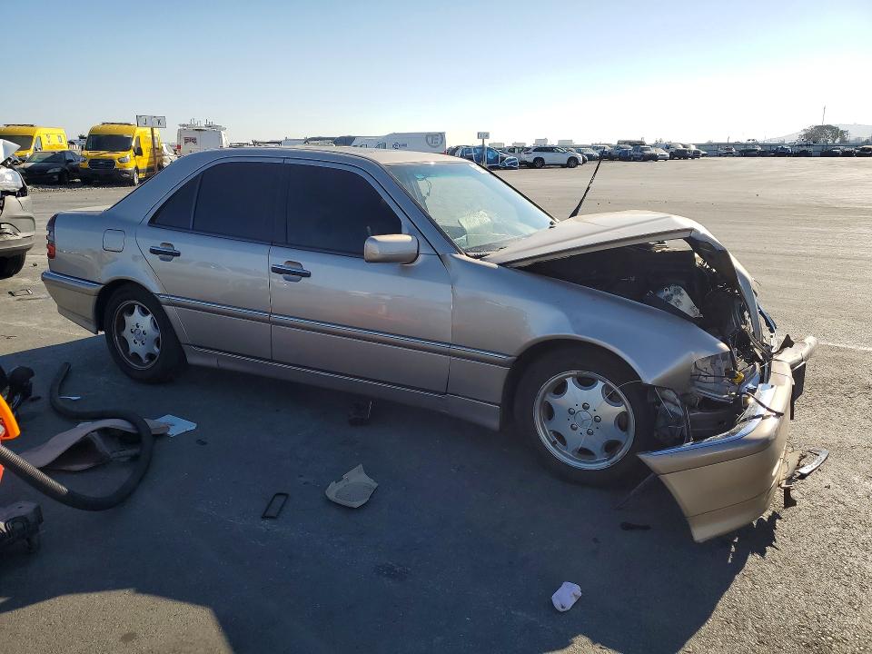 2000 Mercedes-benz C მანქანა იყიდება აუქციონზე, vin: WDBHA24GXYA852329, აუქციონის ნომერი: 65162406