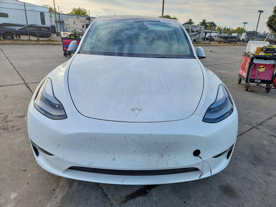 Продаж на аукціоні авто 2021 Tesla Model Y, vin: 5YJYGDEF2MF137015, номер лоту: 64760756