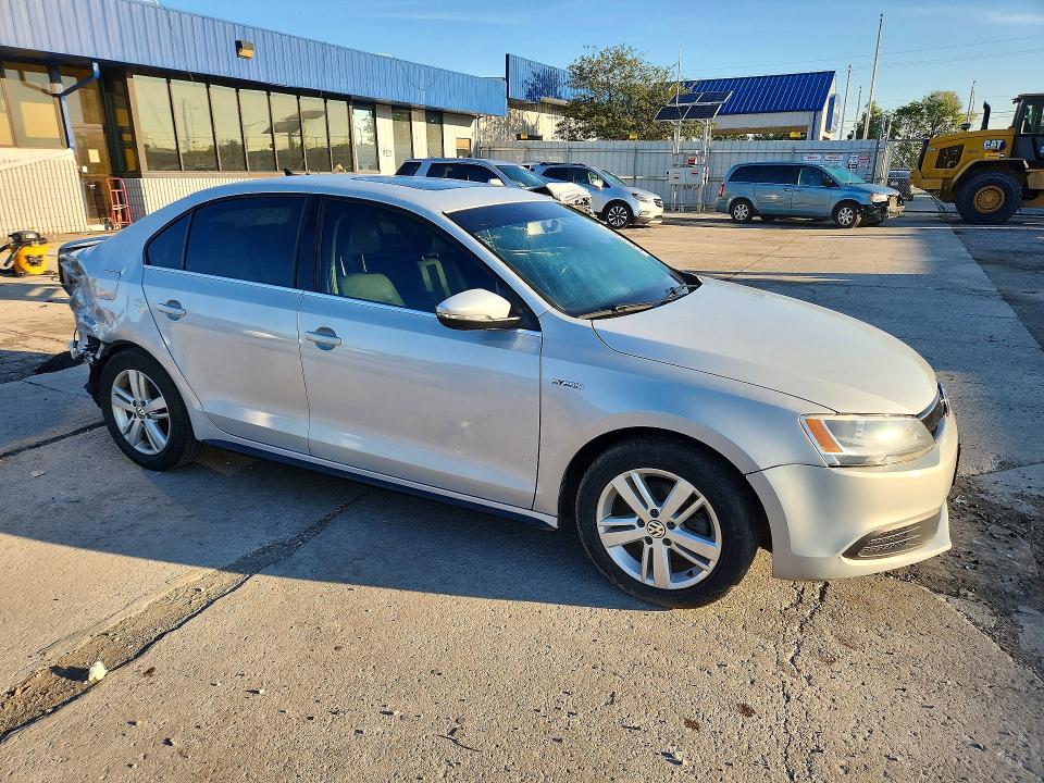 2013 Volkswagen Jetta მანქანა იყიდება აუქციონზე, vin: 3VW637AJ4DM272648, აუქციონის ნომერი: 64677056
