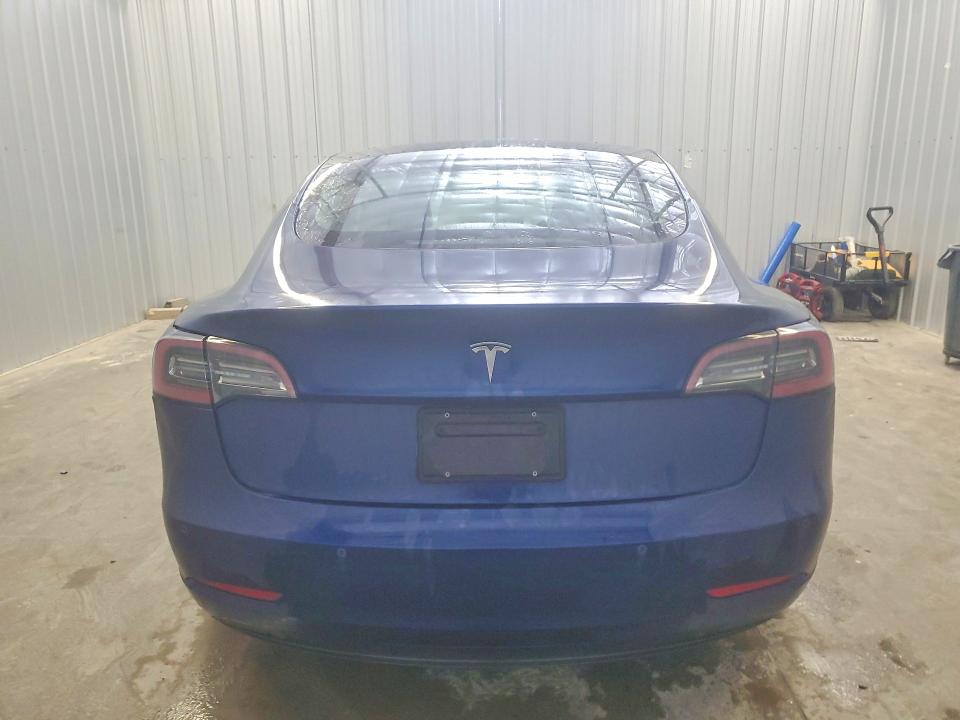 2022 Tesla Model 3 მანქანა იყიდება აუქციონზე, vin: 5YJ3E1EA3NF371538, აუქციონის ნომერი: 64410926