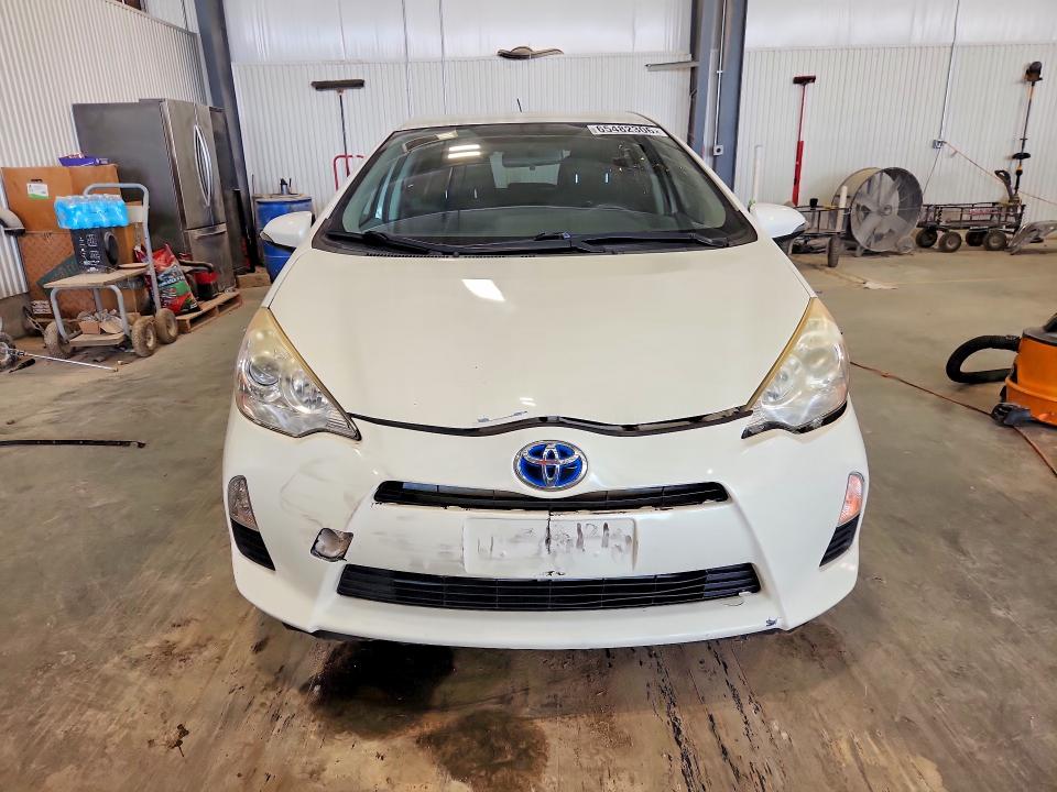 Продажа на аукционе авто 2014 Toyota Prius C, vin: JTDKDTB30E1573049, номер лота: 65482306