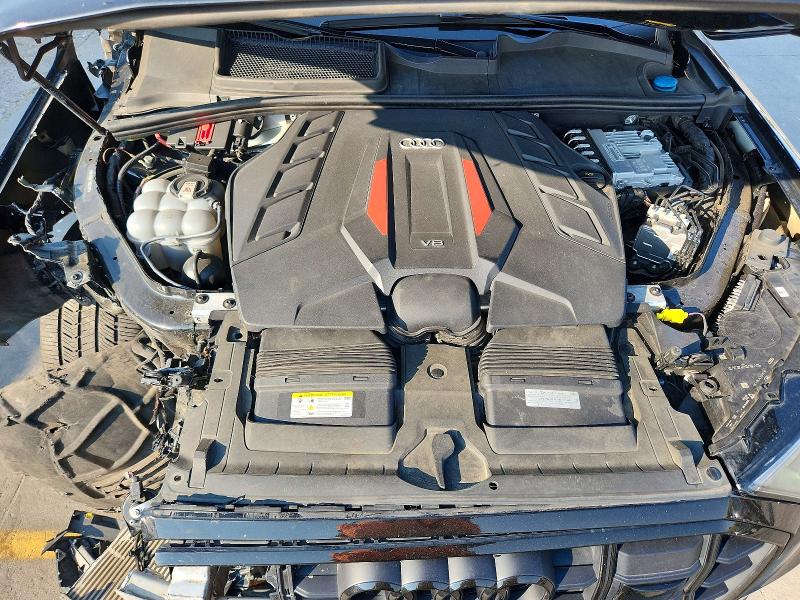 64106256 :رقم المزاد ، WA1VWBF73ND021097 vin ، 2022 Audi Sq7 مزاد بيع