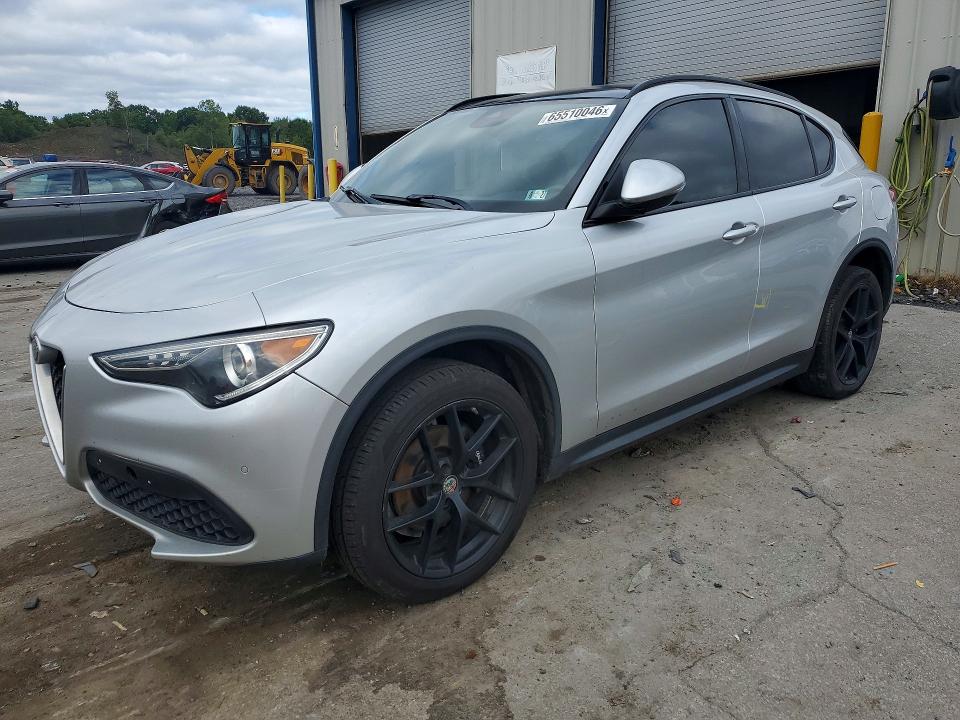 Продаж на аукціоні авто 2018 Alfa Romeo Stelvio, vin: ZASFAKNN2J7B87961, номер лоту: 65510046