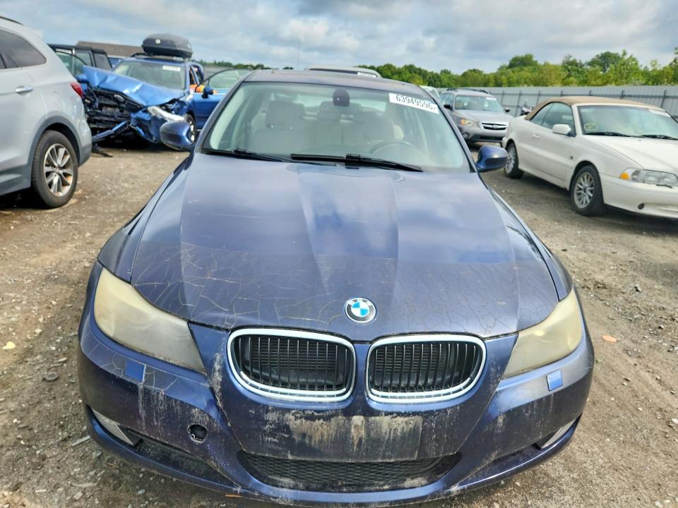 63949596 :رقم المزاد ، WBAPK5G5XBNN26145 vin ، 2011 Bmw 328 مزاد بيع