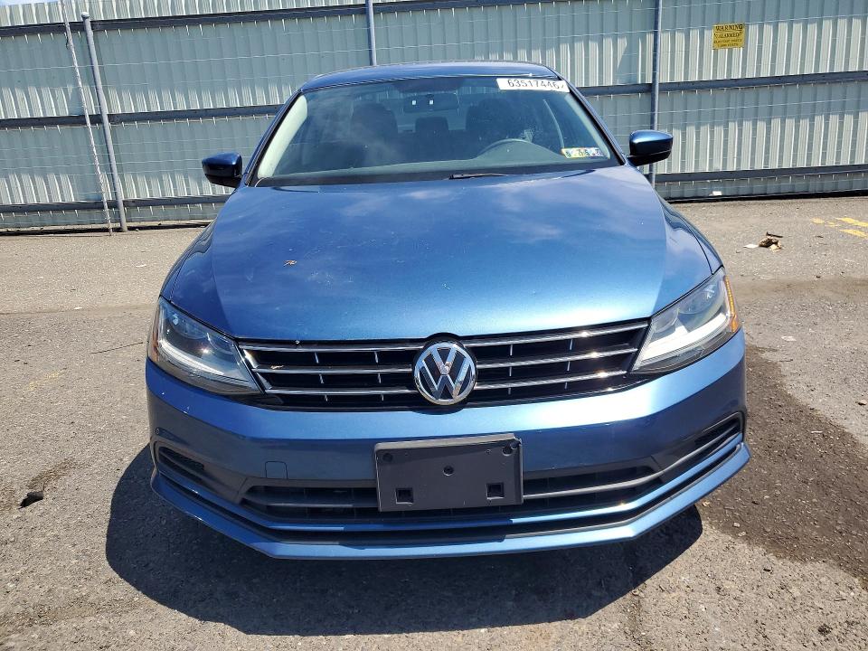 Auction sale of the 2018 Volkswagen Jetta, vin: 3VW2B7AJ1JM262401, lot number: 63517446