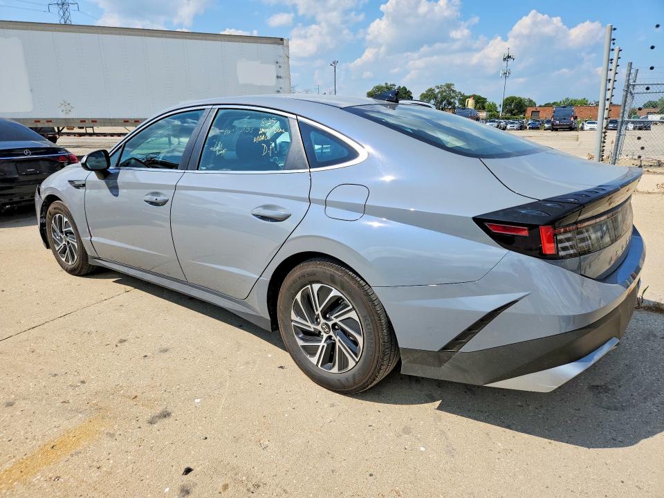 2026 Hyundai Sonata Hybrid მანქანა იყიდება აუქციონზე, vin: KMHL24JJ7TA165334, აუქციონის ნომერი: 67196186
