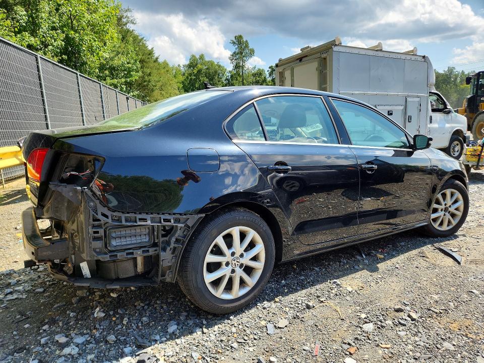 66308776 :رقم المزاد ، 3VWBP7AJ0DM288588 vin ، 2013 Volkswagen Jetta مزاد بيع