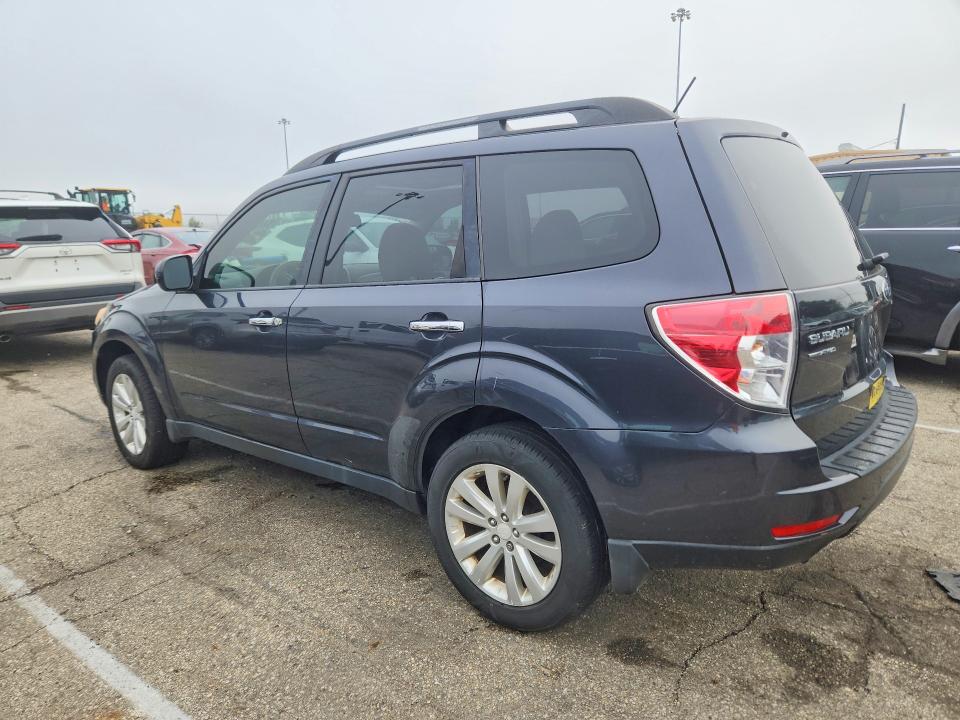 64820986 :رقم المزاد ، JF2SHBDC0CH417076 vin ، 2012 Subaru Forester مزاد بيع
