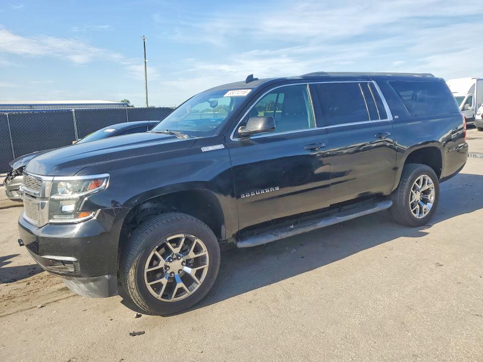 65374116 :رقم المزاد ، 1GNSCHEC9FR585125 vin ، 2015 Chevrolet Suburban مزاد بيع