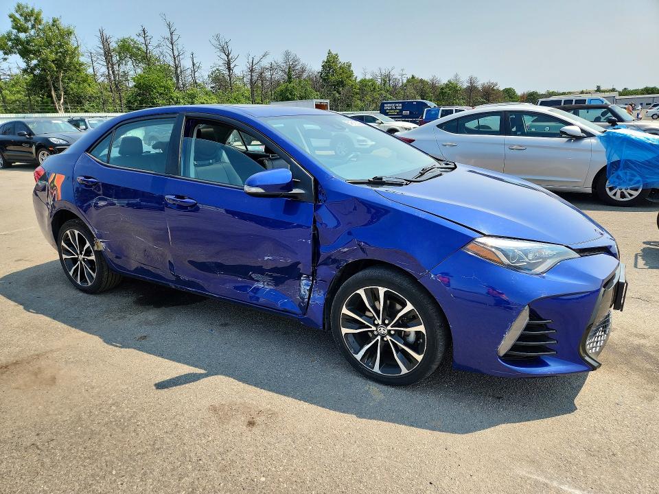 Продажа на аукционе авто 2017 Toyota Corolla, vin: 2T1BURHE7HC935583, номер лота: 64815746