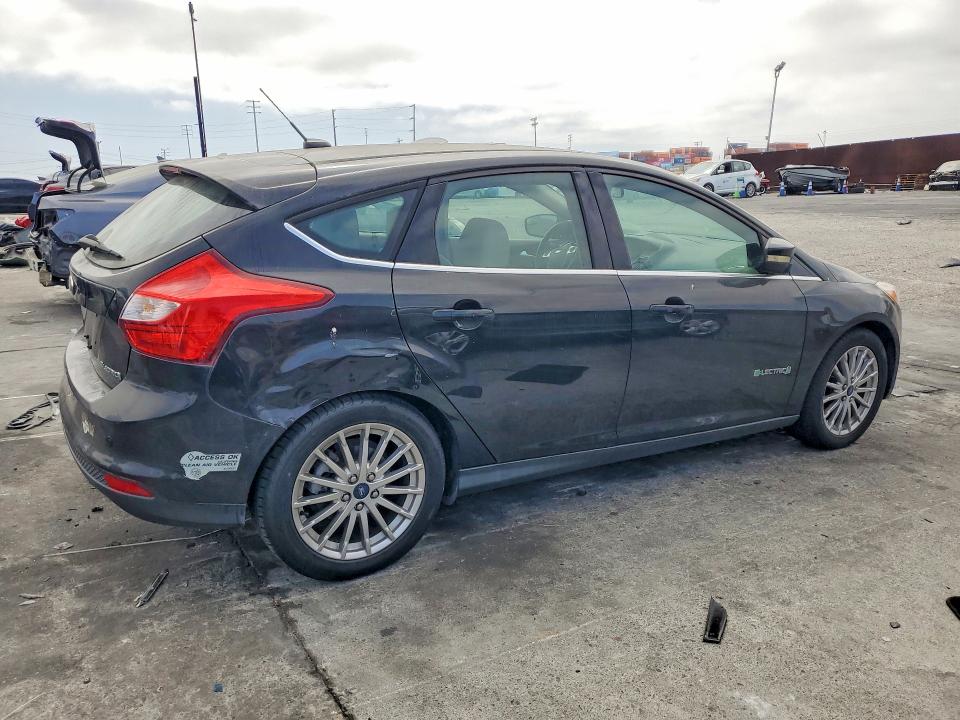 Aukcja sprzedaży 2014 Ford Focus, vin: 1FADP3R41EL111821, numer aukcji: 63596066