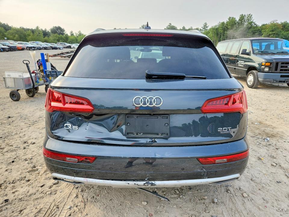 64289056 :رقم المزاد ، WA1BNAFY2J2132920 vin ، 2018 Audi Q5 مزاد بيع