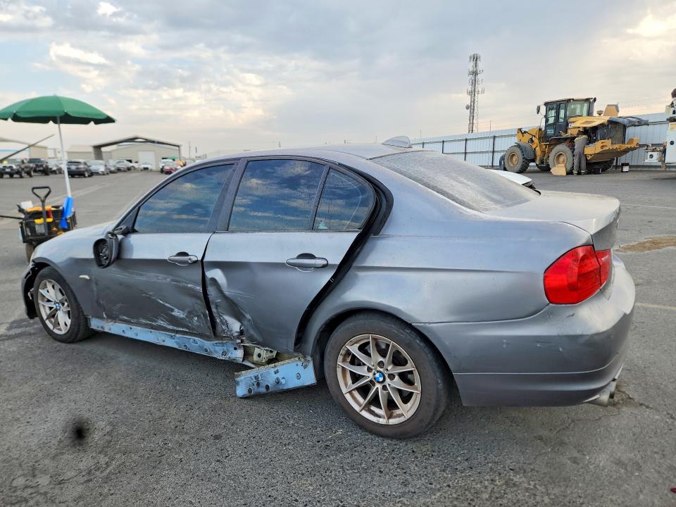 64743066 :رقم المزاد ، WBAPH5G58ANM70154 vin ، 2010 Bmw 328 مزاد بيع