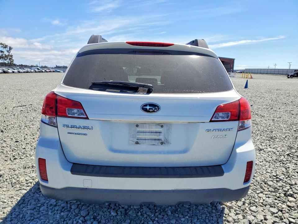 65118946 :رقم المزاد ، 4S4BRBCC6D3203197 vin ، 2013 Subaru Outback مزاد بيع