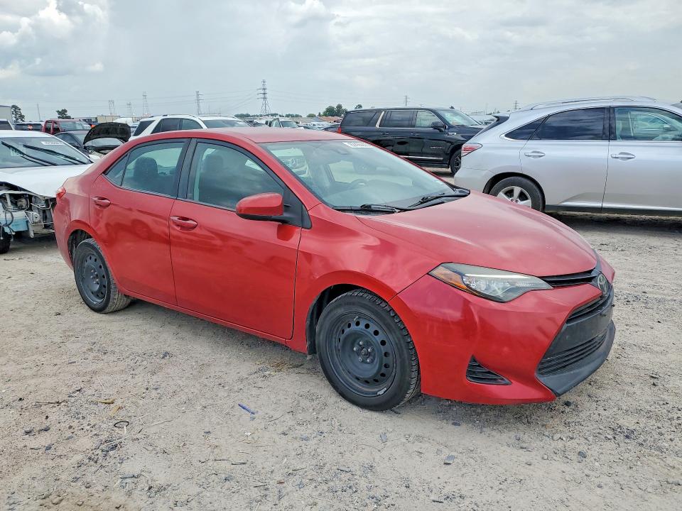 67435976 :رقم المزاد ، 5YFBURHE2HP578815 vin ، 2017 Toyota Corolla مزاد بيع