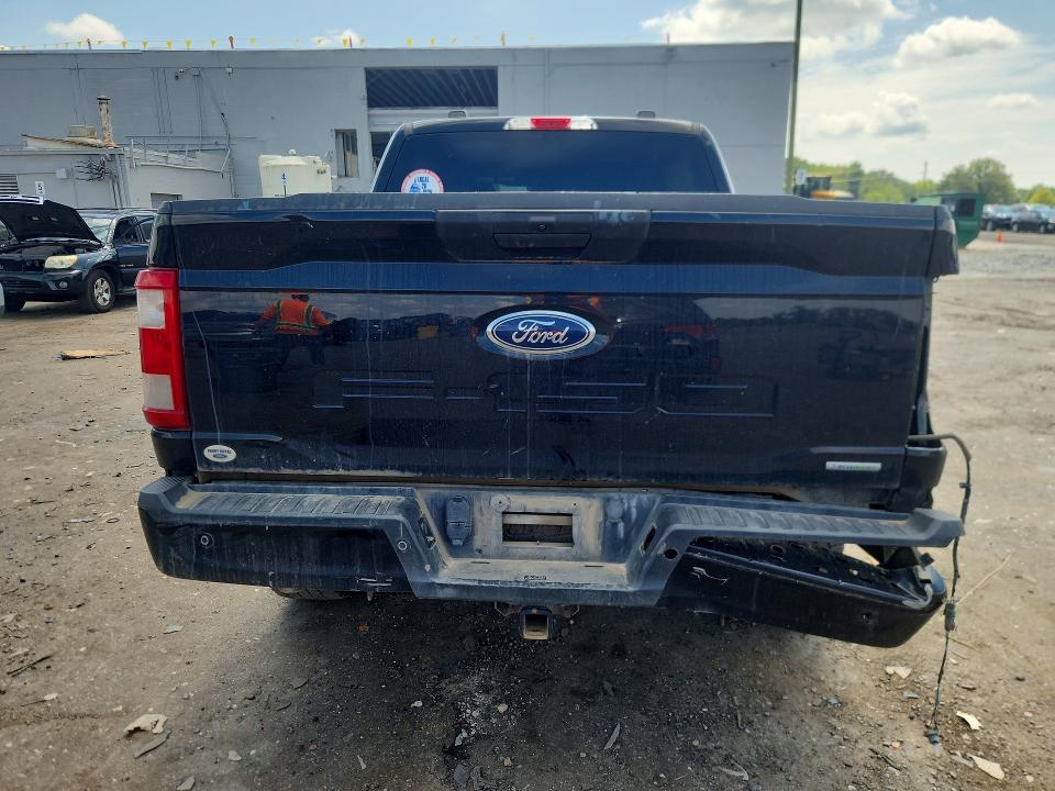 65380896 :رقم المزاد ، 1FTEW1EP5NFA06235 vin ، 2022 Ford F150 مزاد بيع