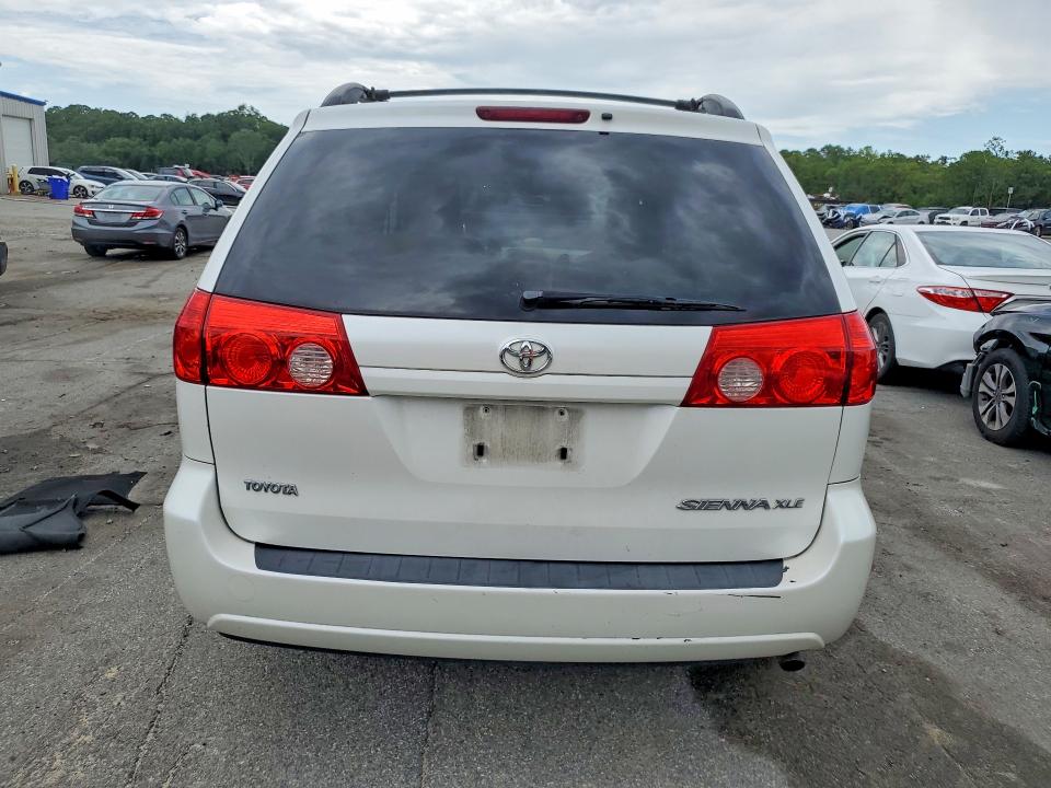 2010 Toyota Sienna მანქანა იყიდება აუქციონზე, vin: 5TDYK4CC5AS303560, აუქციონის ნომერი: 64566976